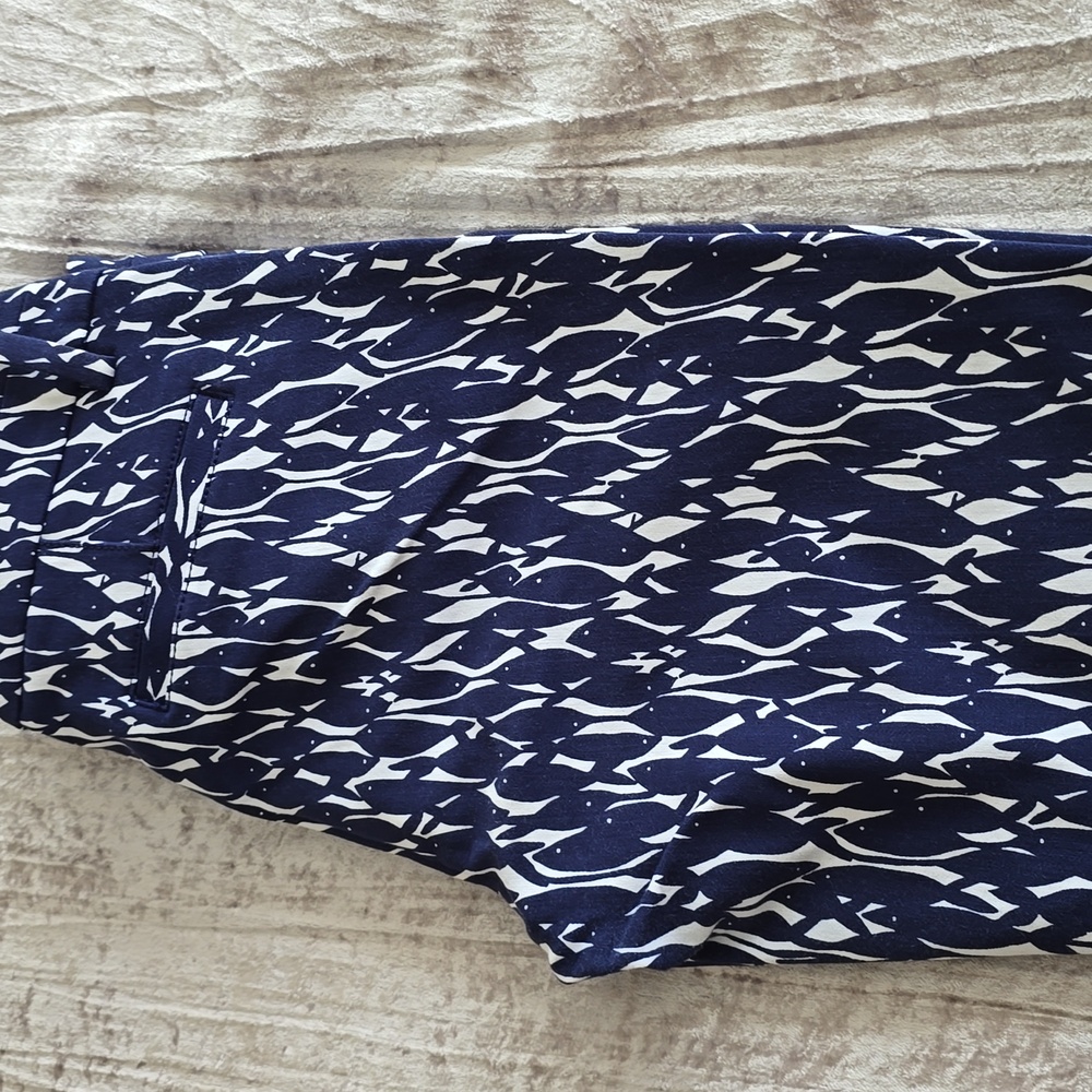 Lilly Pulitzer Luxuri Capri in bright navy size 2